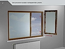 Eski pencerenin kanatları menteşelerinden çıkartılır.